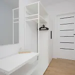 Modern And Bright With Parking Perfect For Remote Working By Renters Appartamento *