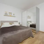 Appartamento Modern And Bright With Parking Perfect For Remote Working By Renters